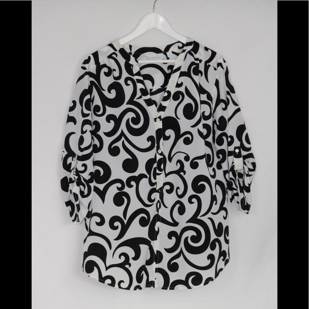 New York & Co. - Black and White Pattered Top - XL